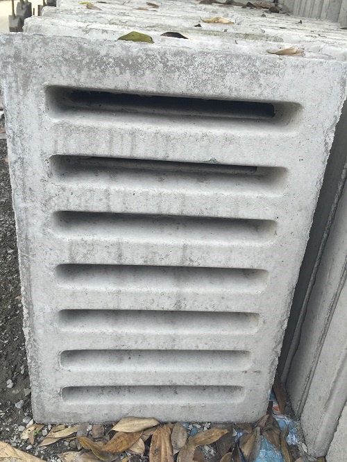 水泥雨水篦子圖片，水泥雨水篦子高清圖片，水泥雨水篦子成品圖片，水泥雨水口立篦子圖片，四孔水泥雨水篦子圖片