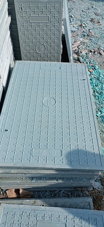 玻璃鋼井蓋模具是用于制造玻璃鋼井蓋的工具，玻璃鋼井蓋模具，玻璃鋼井蓋
